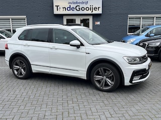 Volkswagen Tiguan 2.0 TSi DSG 4Motion Highline Business R-Line | EL. TREKHAAK | STANDKACHEL | PANORAMADAK |