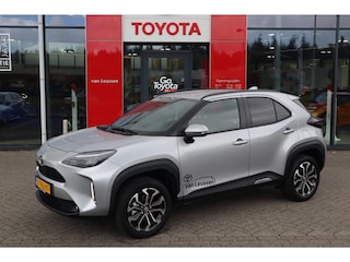 Toyota Yaris Cross 1.5 Hybrid 115 First Edition NAVI 17"LMV KEYLESS PRIVACY-GLASS APPLE/ANDROID LED-ZICHTPAKKET 1e EIGENAAR NL-AUTO