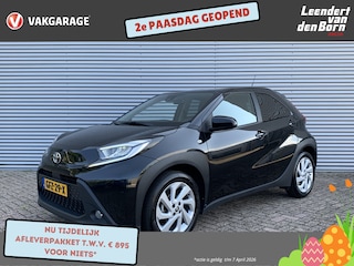 Toyota Aygo 1.0 VVT-i MT First Apple Carplay/Android Auto | Camera | ECC | DAB | Stoel verwarming