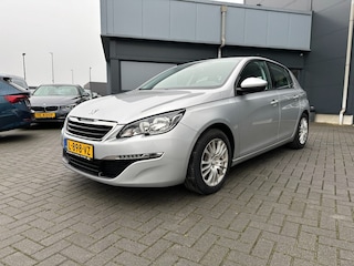 Peugeot 308 1.2 PureTech Allure Navigatie + trekhaak + airco