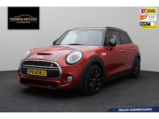 Mini Mini 2.0 Chili Serious Business 2017 | Dealeronderhouden | Airco | Navigatie | Cruise Control Stop & Go | DAB+ | Boekjes | Achteruitrij Camera | 2 Sleutels | Nationale Autopas
