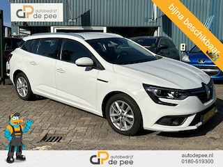 Renault Mégane Estate 1.3 TCe Limited GARANTIE/AUTOMAAT/CARPLAY/CLIMA/CRUISE/NAVI/LICHTMET. rijklaarprijs!