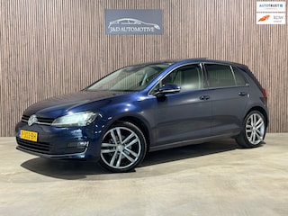 Volkswagen Golf 1.4 TSI Highline 2013 XENON PANO TREKHAAK PDC