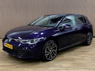 Volkswagen Golf 1.5 eTSI R-Line|LED|Automaat|Sfeerverlichting|Carplay|19 Inch|