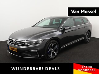 Volkswagen Passat Variant 1.4 TSI PHEV GTE Business 272 PK DSG | Apple Carplay | Adaptive Cruise Control | Digital Cockpit Pro | Plug-IN | Trekhaak | Ergo Active Stoel | Navigatie | Keyless | Achteruitrijcamera |