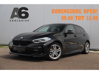 BMW 118i Business Edition M Sport Automaat Black Optic Virtual Cockpit Sfeerverlichting Navigatie Carplay Android Sportstoelen Clima Cruise PDC