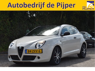 Alfa Romeo Mito 0.9 TwinAir Sportivo Bi-Tone | NL-Auto | Carbon seats | Climate Contr | Cruise Contr | Bluetooth | PDC | LM-Velgen
