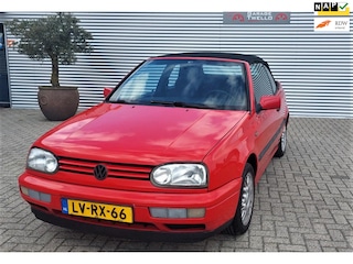 Volkswagen Golf Cabriolet 1.8. 55kw,in top staat,cv vergrendeling,ellec ramen,stuurbekrachting,bleutooth aan sluiting,full opties,