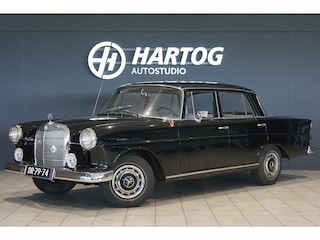Mercedes-Benz 190-serie 190c Heckflosse 1965 W110