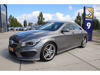 Mercedes-Benz CLA 200 AMG line DCT Navi, LED, PDC, NL auto, NAP Eindejaar aanbieding!