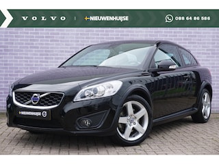 Volvo C30 2.5 T5 Summum | 5 CILINDER! | Cruise control | High Performance Audio | 17" lm velgen | Leder | Spoiler | Parkeersensoren | Climate control | Bluetooth | Actieve bocht verlichting |