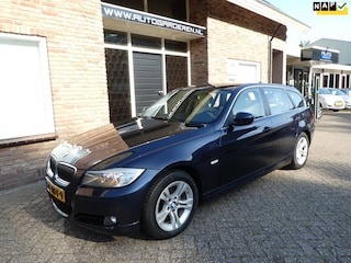 BMW 3-serie Touring 325i Business Line Leder / Navi / Dealeronderhouden