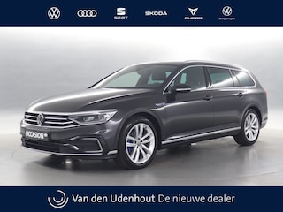 Volkswagen Passat Variant GTE 1.4 TSI eHybrid 218pk PHEV Business / Navigatie / Panoramadak / LED / Stoelverwarming