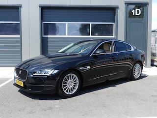 Jaguar XE XF 2.0 D Portfolio AUTOMAAT Leer Navi LMV PDC Camera Trekhaak NAP!