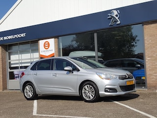 Citroën C4 1.2 e-THP 131pk Exclusive Navigatie | Cruise & Climate control | Parkeersensoren achter | Bluetooth | Radio met CD-speler