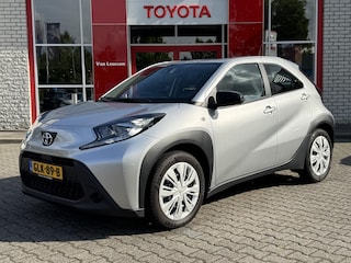 Toyota Aygo MT PLAY ALL SEASON AD-CRUISE AIRCO APPLE/ANDROID CAMERA BLUETOOTH EL-RAMEN/SPIEGELS