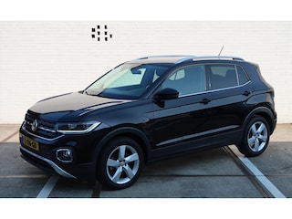 Volkswagen T-Cross 1.5 TSI 150pk 7-DSG Style Automaat I Navigatie I Stoelverwarming I Afn. trekhaak I LED I Camera I PDC I