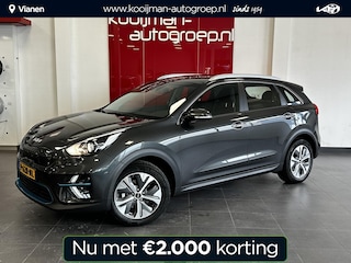 Kia Niro DynamicLine 64 kWh Stoel/Stuurverwarming ,Parkeersensoren achter ,Keyless entry- & start ,Achteruitrij camera ,Apple Carplay/Android Auto ,Adaptive cruise control, 3 fase
