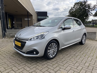 Peugeot 208 1.2 PureTech Allure 5 Deurs [ panoramadak,leer,fm navi,lmv,ecc,cruise ]