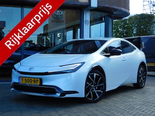 Toyota Prius 2.0 Plug-in Executive | Stoel en Stuurverwarming | Digitale Binnenspiegel |