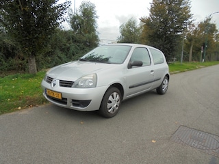 Renault Clio TREKHAAK/APK NOV 25 1.2 Campus Accès
