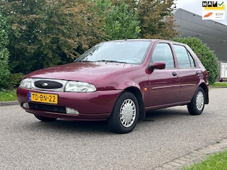 Ford Fiesta 1.3-16V Ghia Automaat*5DR*09-10-2025 APK*66.000 NAP*Elektrische schuifdak*Trekhaak*Elektrische ramen*
