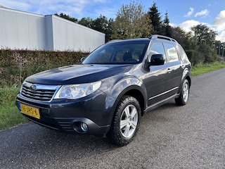 Subaru Forester 2.0 Luxury / AUTOMAAT / 4WD / AIRCO / CRUISE / YOUNGTIMER