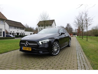 Mercedes-Benz A-klasse 250 e Premium Plus | AMG Sfeerverlichting | Cruise control | Voorstoelen verwarmd |