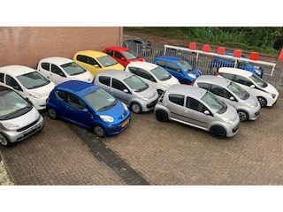 Toyota Aygo AUTOMAAT SPECIALIST!! LEES TEKST! ""ZONDAG OPEN ""