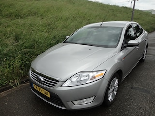 Ford Mondeo 1.6-16V Ghia Nw Apk 159000Km
