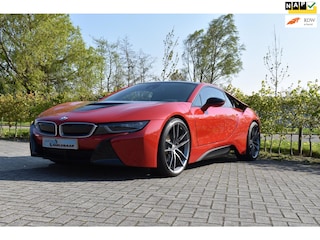BMW i8 Protonic Red Edition + e-bike
