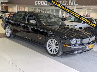 Jaguar XJ 4.2 V8 S/C Automaat 396pk Leer, Airco, Cruise control, Stoelverwarming, Youngtimer