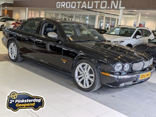 Jaguar XJ 4.2 V8 S/C Automaat 396pk Leer, Airco, Cruise control, Stoelverwarming, Youngtimer