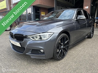 BMW 330i xDrive High Executive M-PAKKET*SCHUIFDAK*
