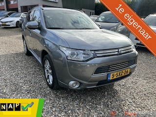 Mitsubishi Outlander 2.0 PHEV Instyle+,1e eigenaar,Full opties