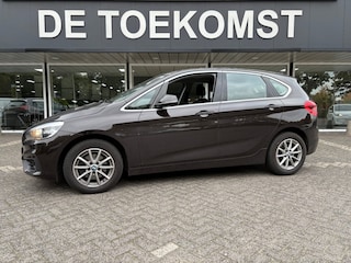 BMW 2-serie Tourer 216 D Automaat Afn. Trekhaak Navigatie Cruise Airco PDC