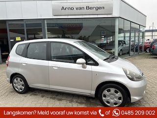 Honda Jazz 1.2 Cool, airco, trekhaak, nette en top onderhouden auto !