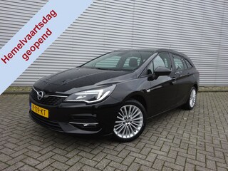 Opel Astra Sports Tourer 1.2 Business Edition Navi / Trekhaak / Cruise control / Led