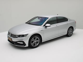 Volkswagen Passat 1.5 TSI Elegance Business R