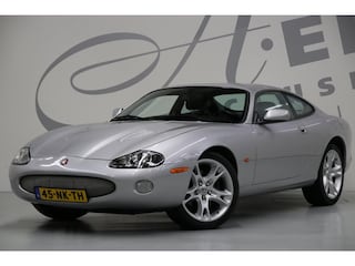Jaguar XK 4.0 V8 Coupé/ Historie aanwezig/ Parkeersensoren