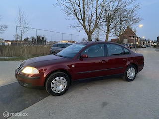 Volkswagen Passat 1.6 Trendline