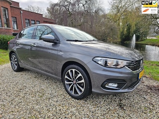 Fiat Tipo 1.4 16V Lounge *16.000km* NIEUW