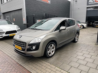 Peugeot 3008 1.6 VTi Première 2e Eigenaar! Trekhaak Pano Airco NAP APK