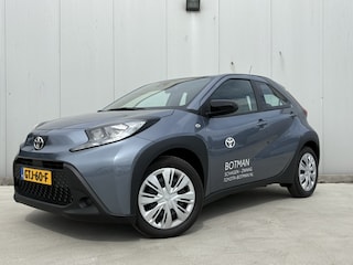 Toyota Aygo 1.0 VVT-i S-CVT Play Automaat | Achteruitrijcamera | CarPlay | Cruise control adaptief | Airco |