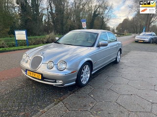 Jaguar S-type 4.0 V8 Zeer goed onderhouden!!