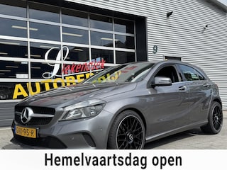 Mercedes-Benz A-klasse 180 BlueEfficiency URBAN - Navigatie I Airco I PDC I Sport interieur & 19 inch Velgen I Dealer onderhouden