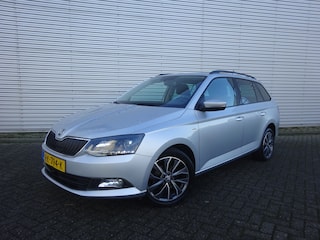 Skoda Fabia Combi 1.0 TSI Drive 1e Eigenaar / Navi / Climate control / Xenon / Parkeersens.