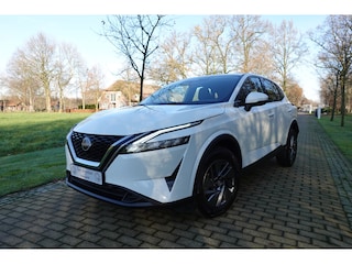 Nissan Qashqai 1.3 MHEV Xtronic Business Access Winterpakket DAB LED Verw. stuurwiel Stoelverwarming