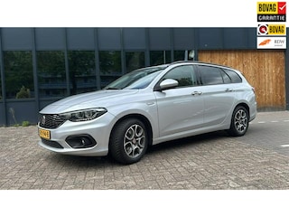 Fiat Tipo 1.4 16v Street / carplay, navigatie, parkeersensoren, climate controle