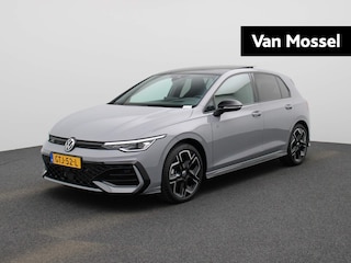 Volkswagen Golf 1.5 eTSI R-Line Edition 150 PK DSG | Automaat | Panoramisch/Kantel dak | Draadloze Apple Carplay | Comfort pakket | Black style pakket | Multimedia pakket plus | Assistance pakket plus | Travel assist | Harman Kardon | Trekhaak | Stuur- en Stoelverwarming |